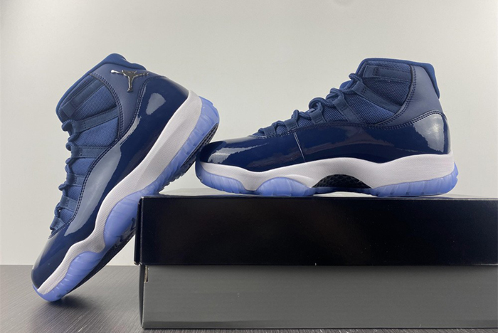 Air Jordan  11  378037-441