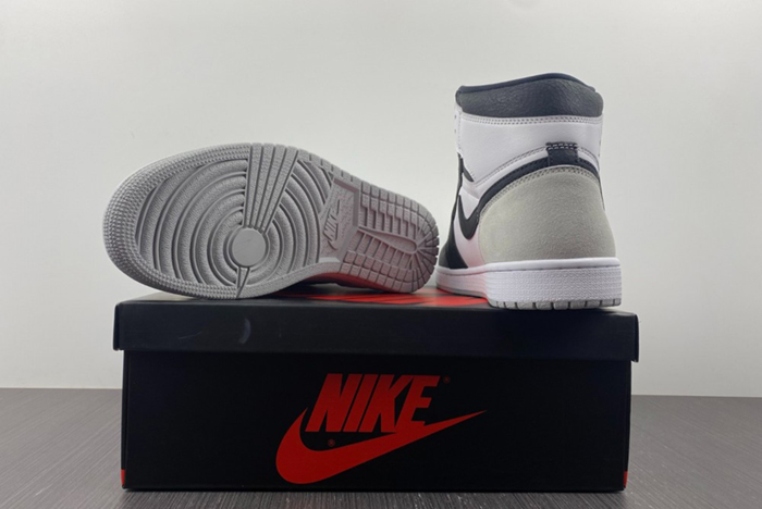Air Jordan 1HIGH  555088-108