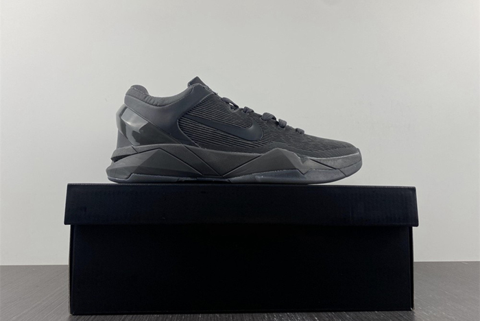 NIKE KOBE 7 FTB  869460-442