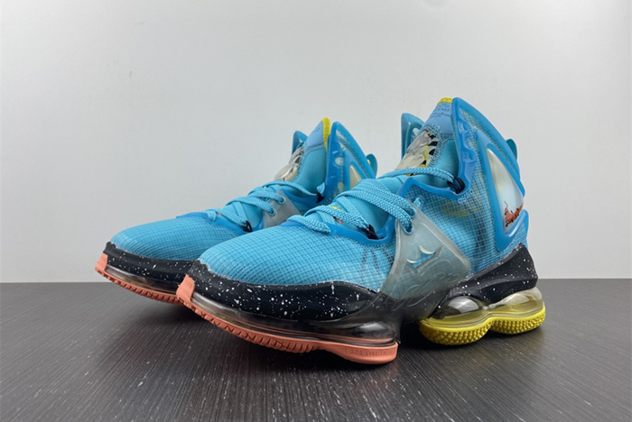 Nike LeBron 19 