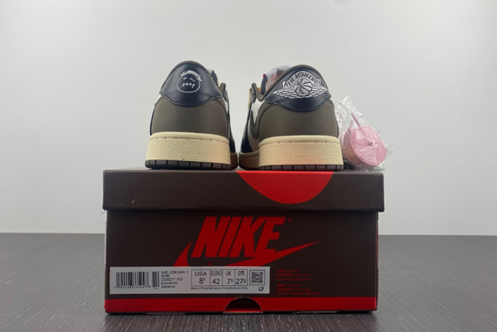 Travis Scott x Air Jordan 1 Low OG CQ4277-105