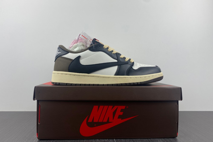 Travis Scott x Air Jordan 1 Low OG CQ4277-105