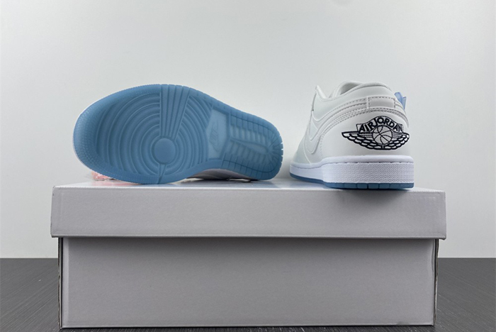 Nike Air Force 1‘07 LX UV  DA8301-101