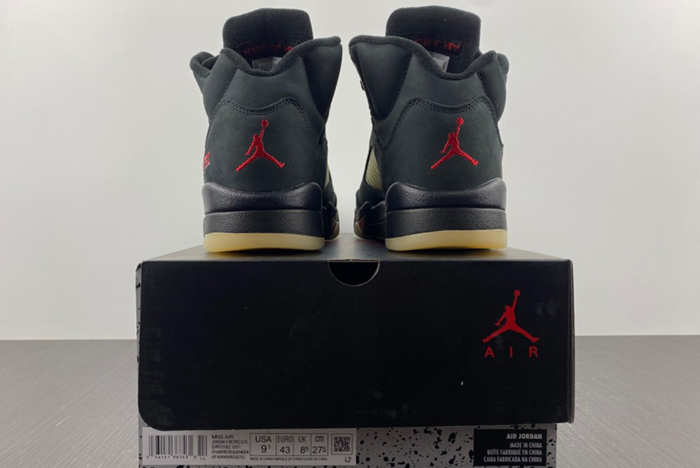 Air Jordan 5 Gore-Tex "off-Noir"  DR0092-001