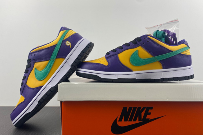 Nike Dunk Low "Lisa Leslie" DO9581-500