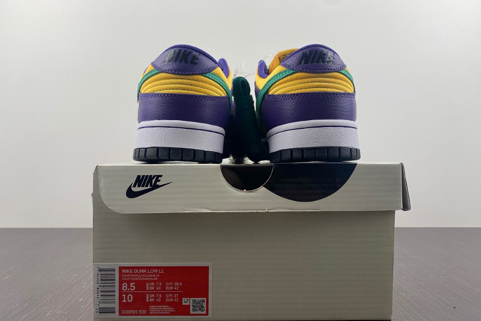 Nike Dunk Low "Lisa Leslie" DO9581-500