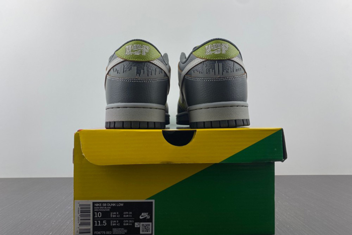 HUF x Nk SB Dunk Low NYC   FD8775-002