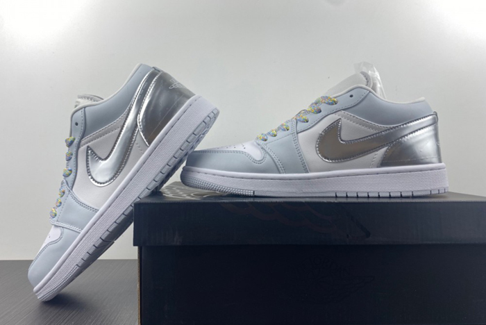 Air Jordan 1 Low SE  DX6070-101