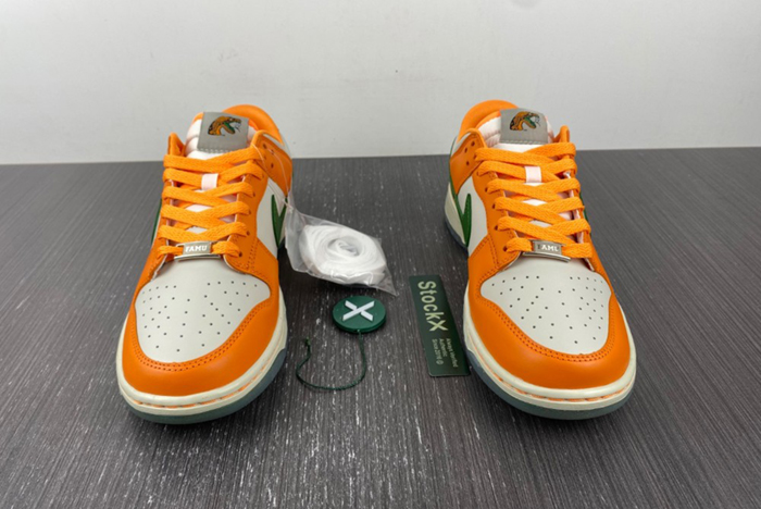 Nike SB Dunk Low   "Famu"  DR6188-800