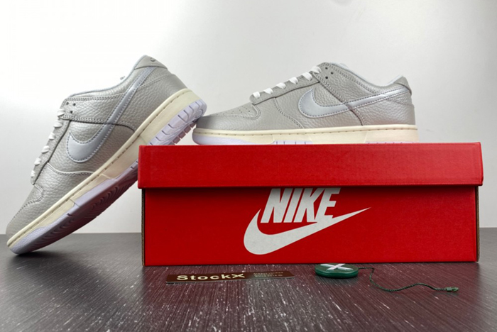 Nike Dunk Low Metallic Silver   DX3197-095