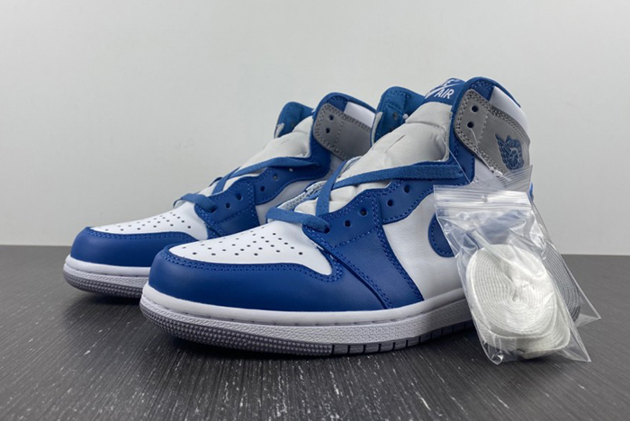 Air Jordan 1 High OG “True Blue”   DZ5485-410
