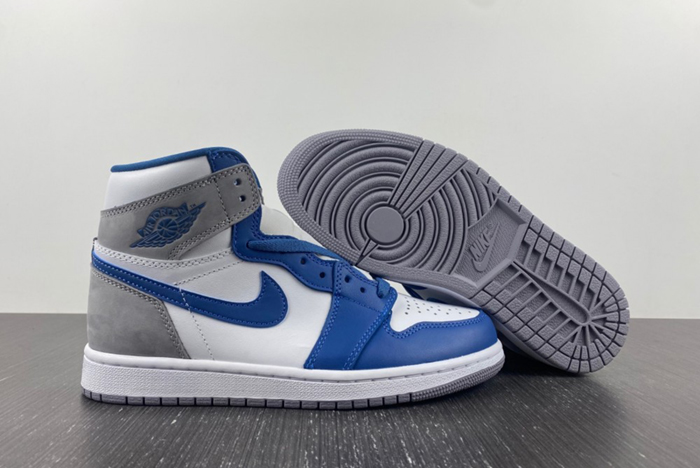 Air Jordan 1 High OG “True Blue”   DZ5485-410