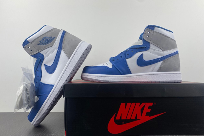 Air Jordan 1 High OG “True Blue”   DZ5485-410