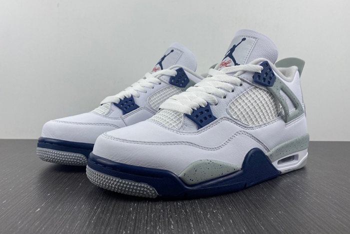 Air Jordan 4  