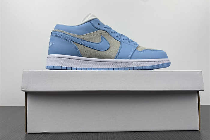 Air Jordan 1 Low  "University Blue"  DC0774-050