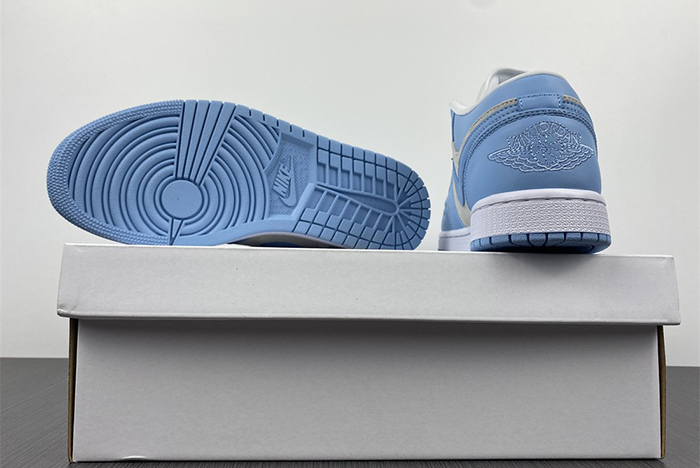 Air Jordan 1 Low  "University Blue"  DC0774-050