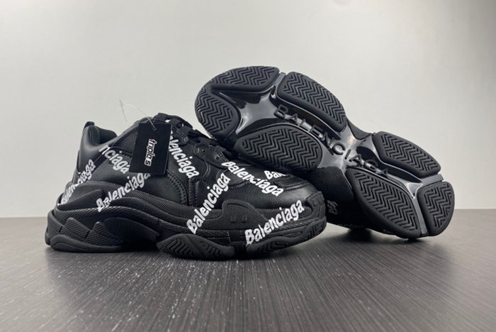 Ba*len*cia*ga  triple s 536737 w2fab1090