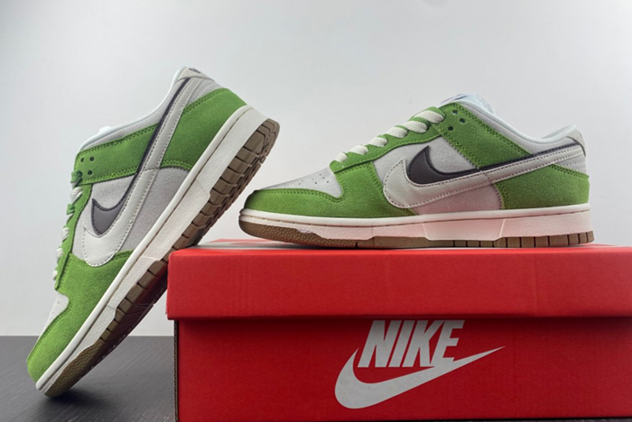 Nike Dunk Low SE 85   DO9457-100