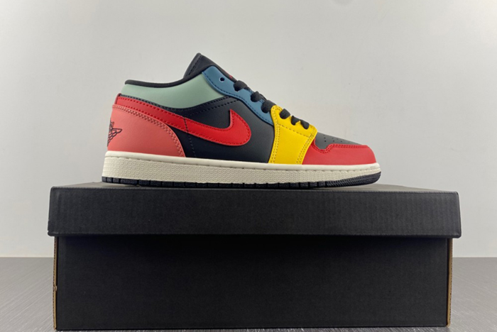 AIR JORDAN 1 LOW 
