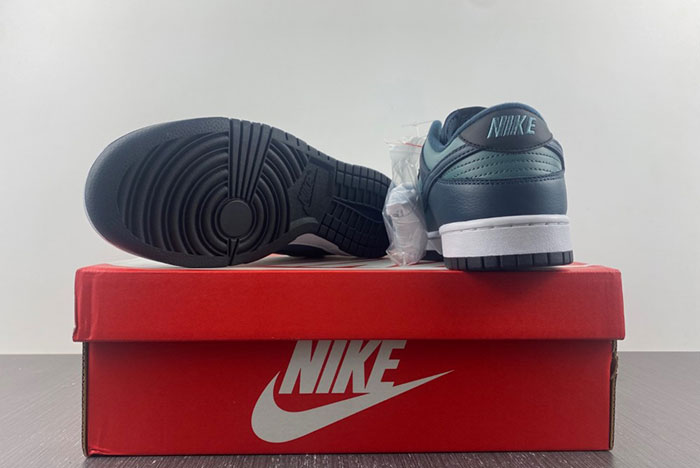 Nike Dunk Low Retro Armory Navy DR9705-300