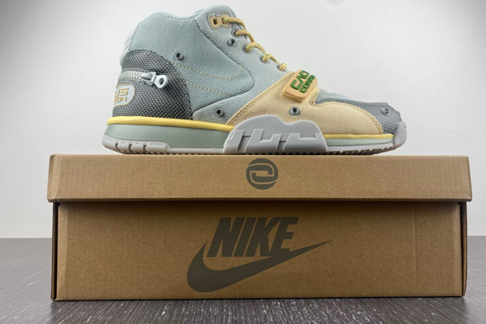 Travis Scott x Nike Air Trainer 1  DR7515-001