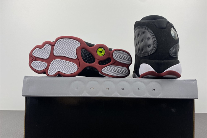 JORDAN 13 RETRO PLAYOFFS (2011) - 414571-001