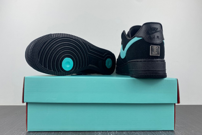 T*f*ny & co. x nike air force 1 low  dz1382-001