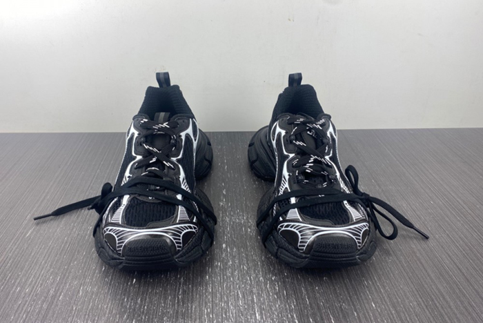 Ba*len*cia*ga -phantom sneaker w1rb5 0102
