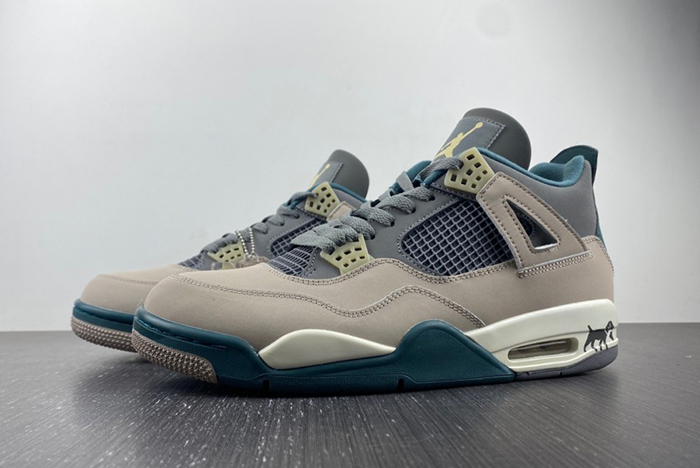 Air Jordan 4 SECRAFT  DV3742-021 new
