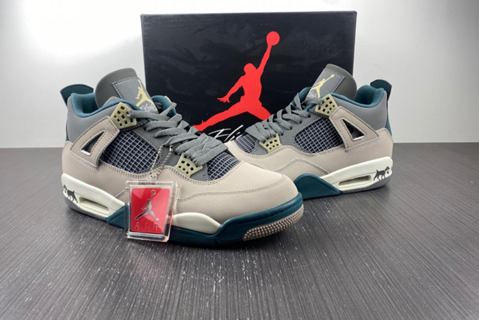 Air Jordan 4 SECRAFT  DV3742-021 new