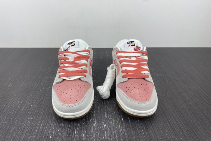 Nike Dunk Low SE K999 DO9457-110