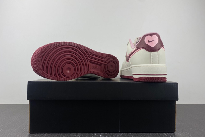Nike AIr Force 1 Low 07 LX "Valentine