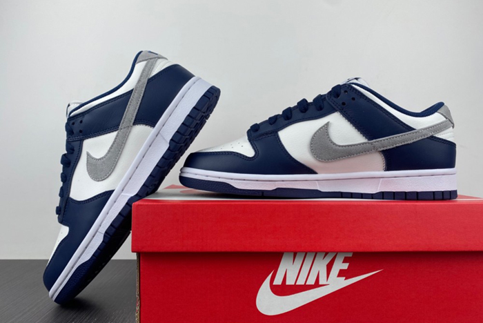 Nike Dunk Low “Midnight Navy”  FD9749-400