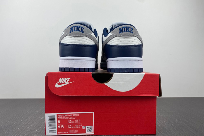 Nike Dunk Low “Midnight Navy”  FD9749-400