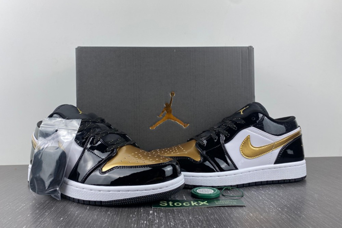 Air Jordan 1 Low "Gold Toe"  DR6970-071