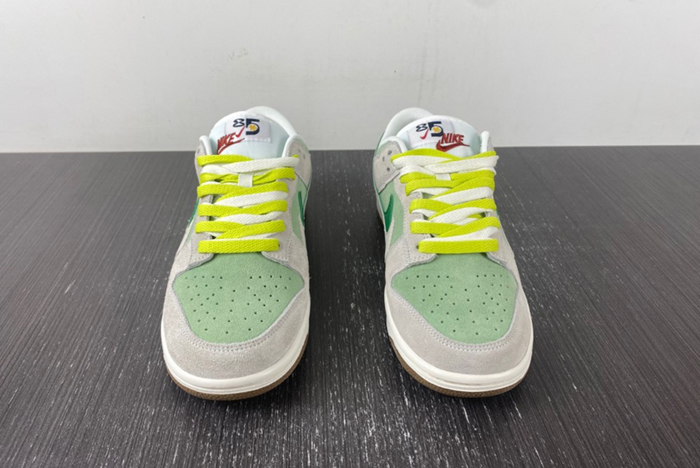 Nike Dunk Low Swoosh  D09457-100