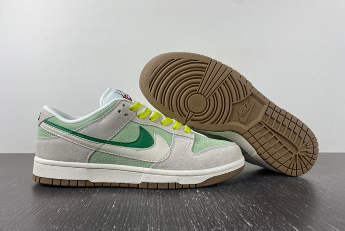 Nike Dunk Low Swoosh  D09457-100