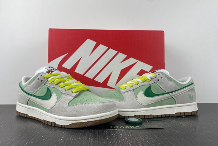 Nike Dunk Low Swoosh  D09457-100