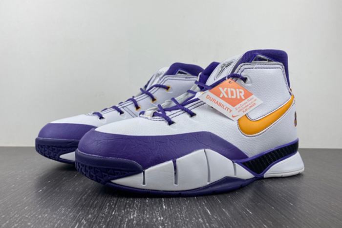 Undefeated x Nike Kobe 1 ZK1  AQ2728-101
