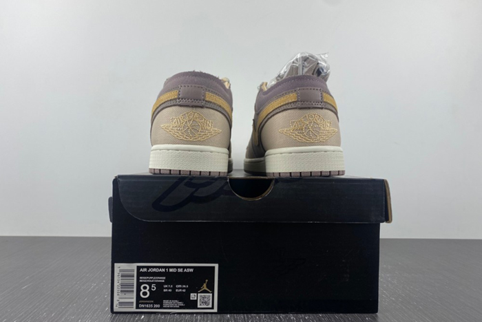 Air Jordan 1 Low SE Craft  DN1635-200