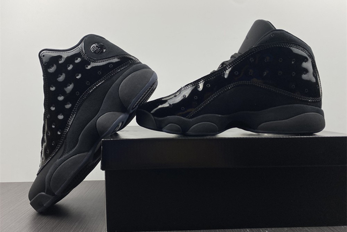 Air Jordan 13 cap and gown  414571-012