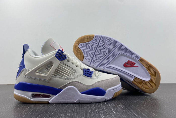 Nike SB x Air Jordan 4 DR5415-107