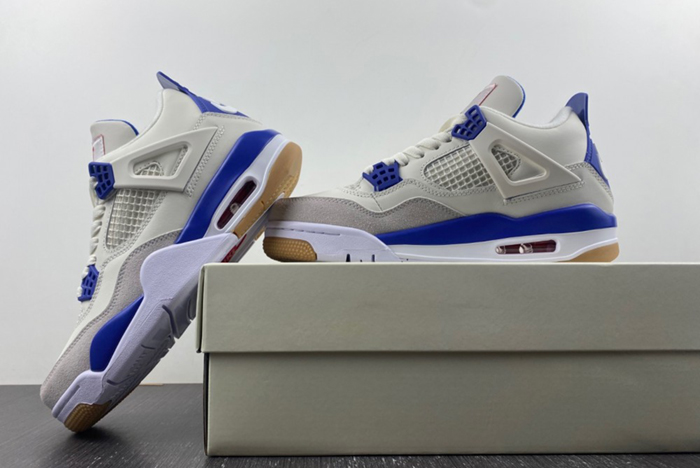 Nike SB x Air Jordan 4 DR5415-107