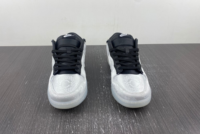 Fragment Design xCLOT Nike Dunk Low  FN0315-110