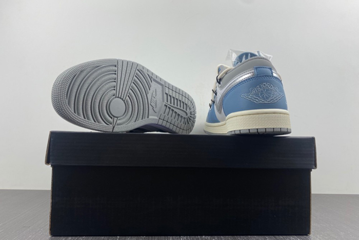 Air Jordan 1 LOW 553558-053