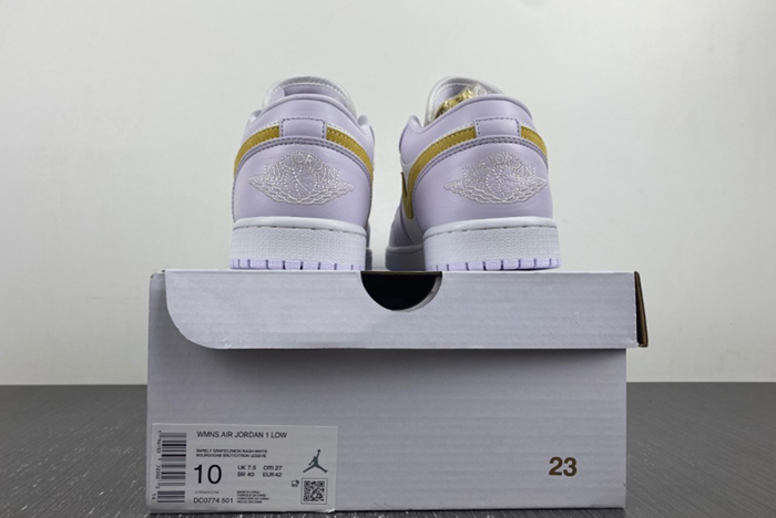 Air Jordan 1 WMNS “Barely Grape”  DC0774-501
