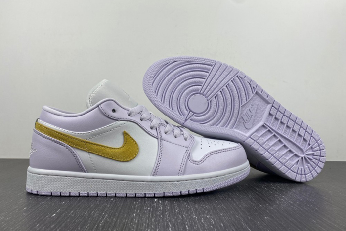 Air Jordan 1 WMNS “Barely Grape”  DC0774-501