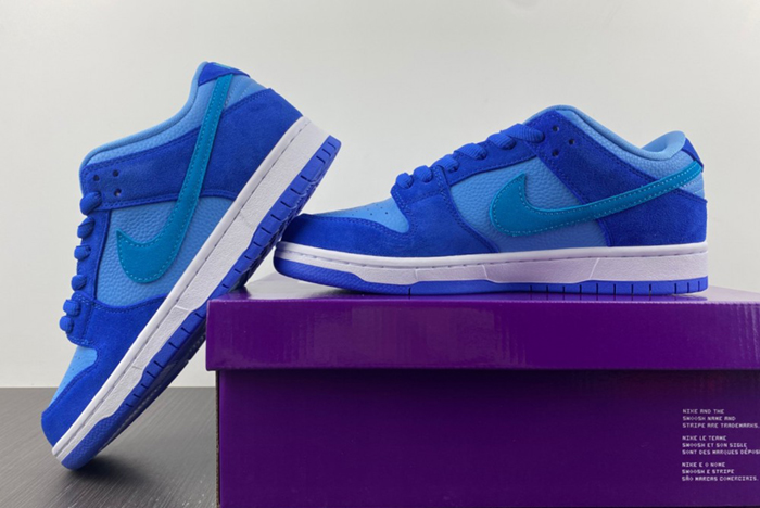 Nike SB Dunk Low Blue Raspberry DM0807-400