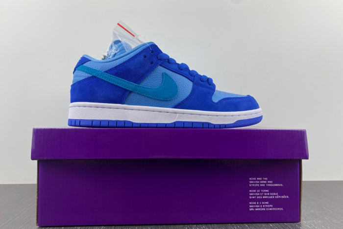 Nike SB Dunk Low Blue Raspberry DM0807-400