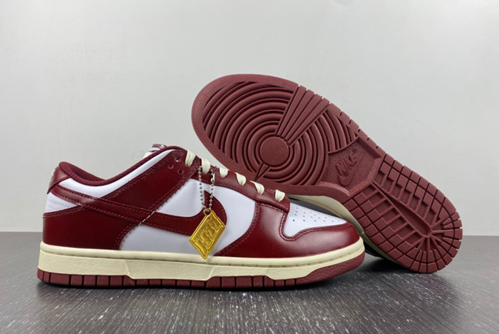 Nike Dunk Low PRM Vintage Team Red  FJ4555-100
